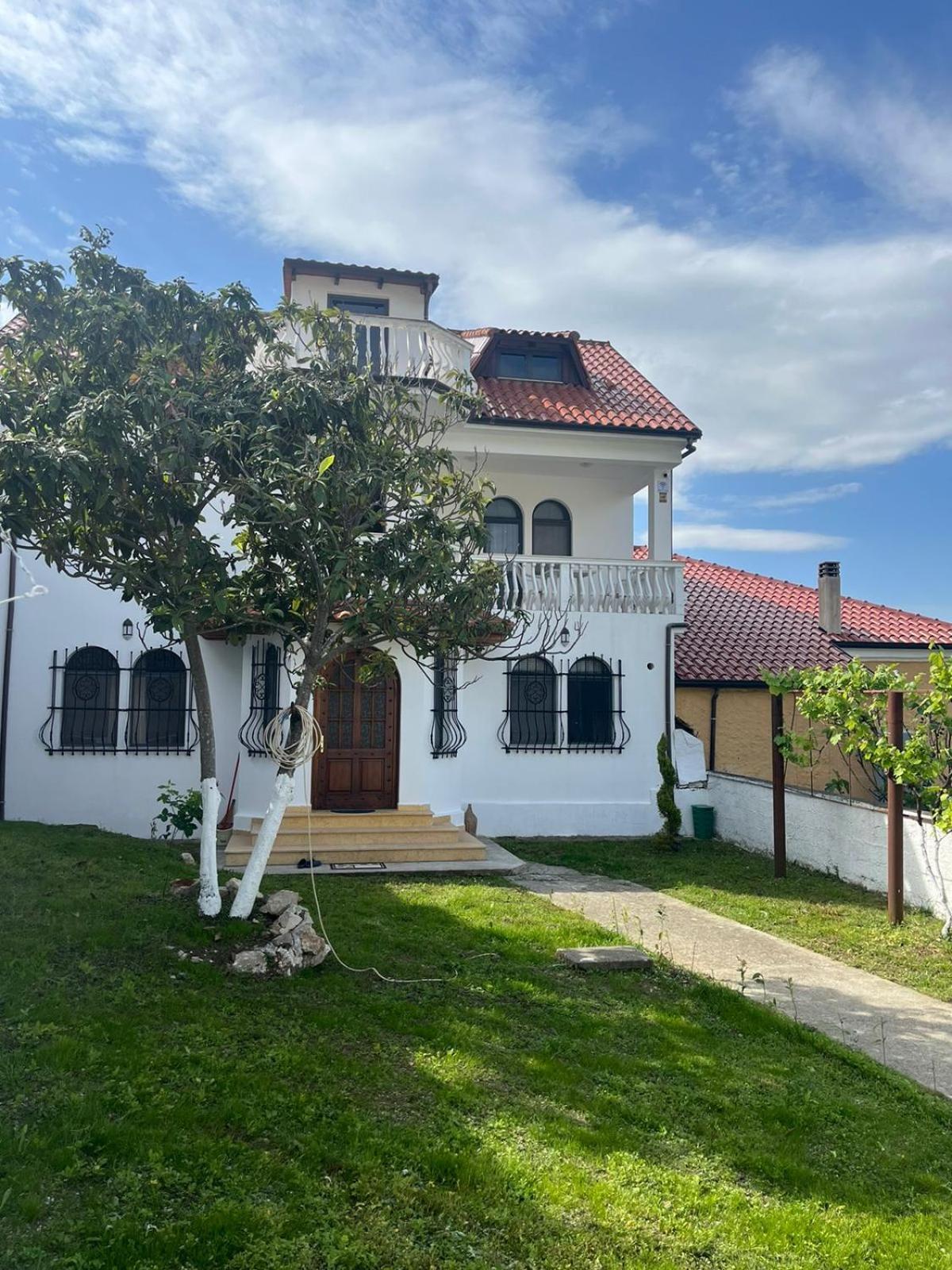 Vila Taga Guesthouse Kruje Luaran gambar